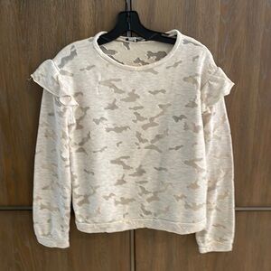 Generation Love Camo crew top size small